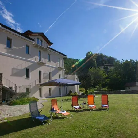 Borgo Maccagno Viola